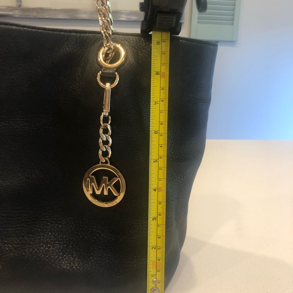 Michael Kors purse - Picture 8 of 8